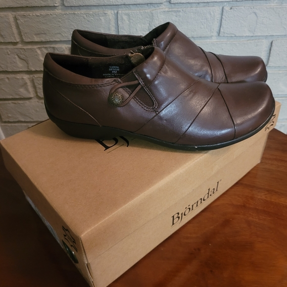 Bjorndal "Bessie" shoes size 8M Brown - Picture 3 of 5